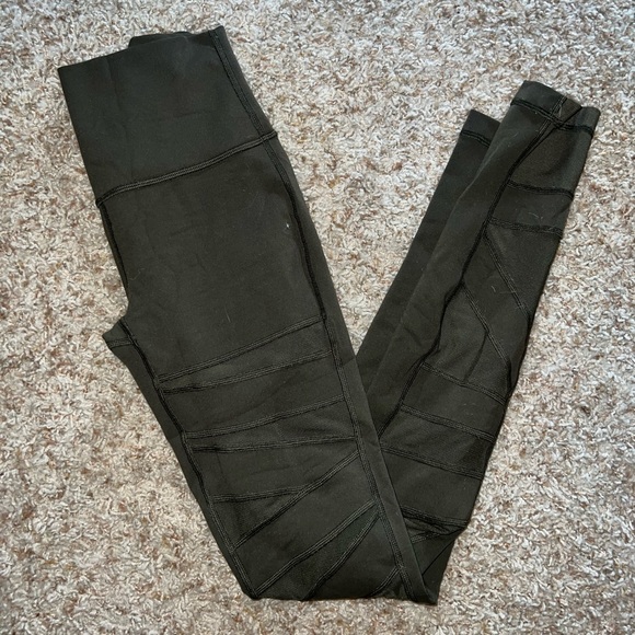 Lululemon Olive Green High Times Mesh Tech Leggings size 4